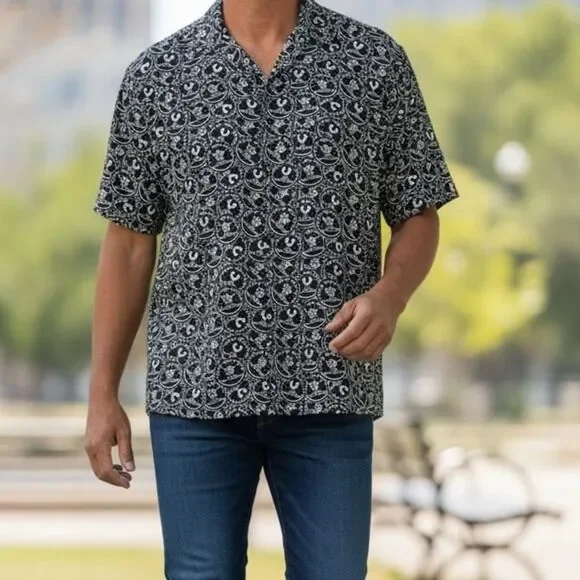 NWT True Religion Men’s Black and White Casual Shirt XL