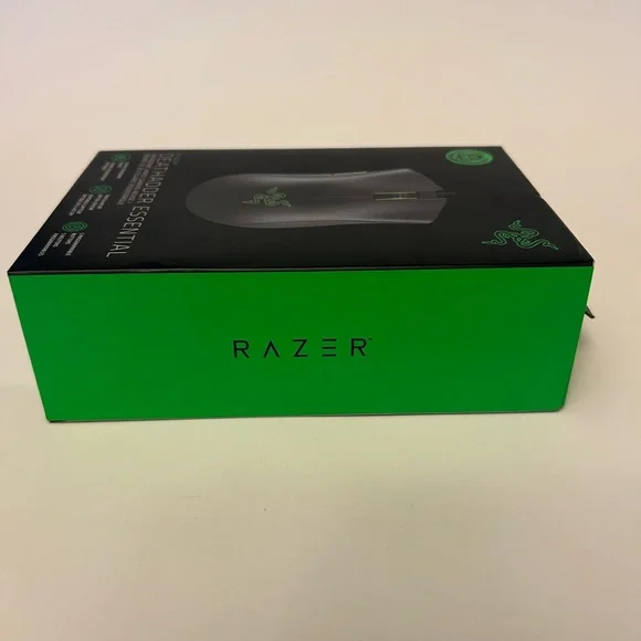 Razer Ergonomic Gaming Mouse in Black and Green