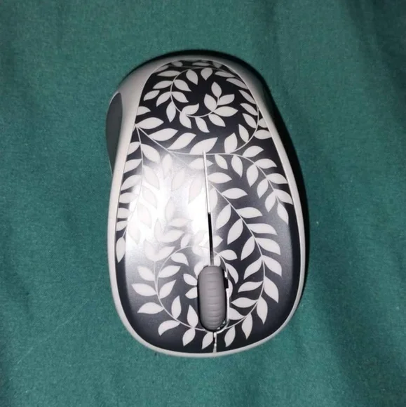 Wireless Mouse with Leaf Pattern