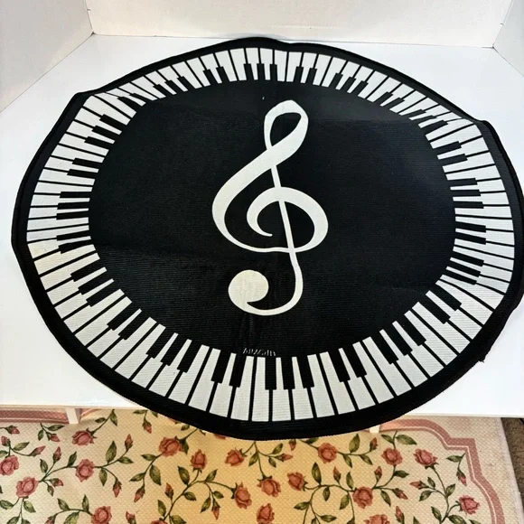 Black and White Music Note Rug