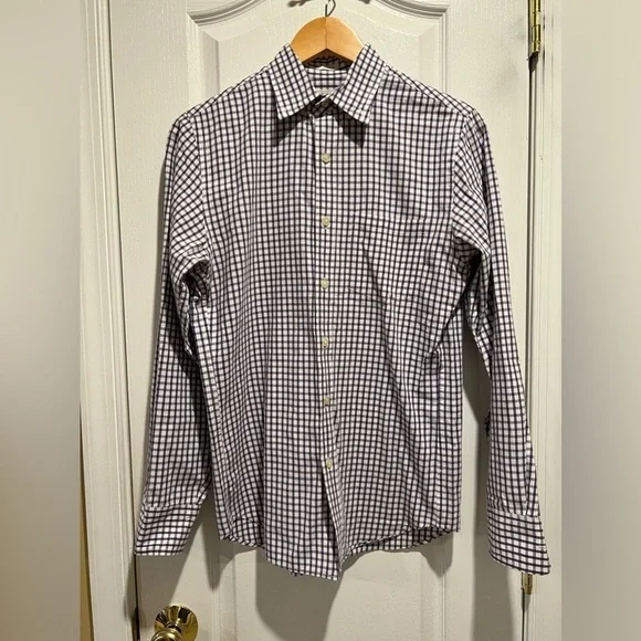 J. crew washed casual cotton button down tailored fit shirt. XS