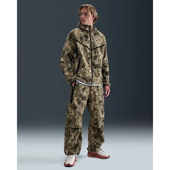 Nike Tech Woven Digital Camo Windbreaker‎ xxl