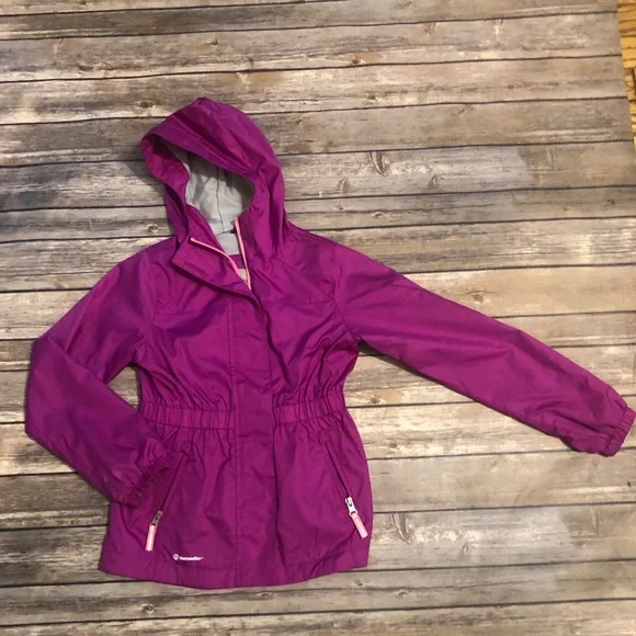 Girls cute purple windbreaker! Size 6X
