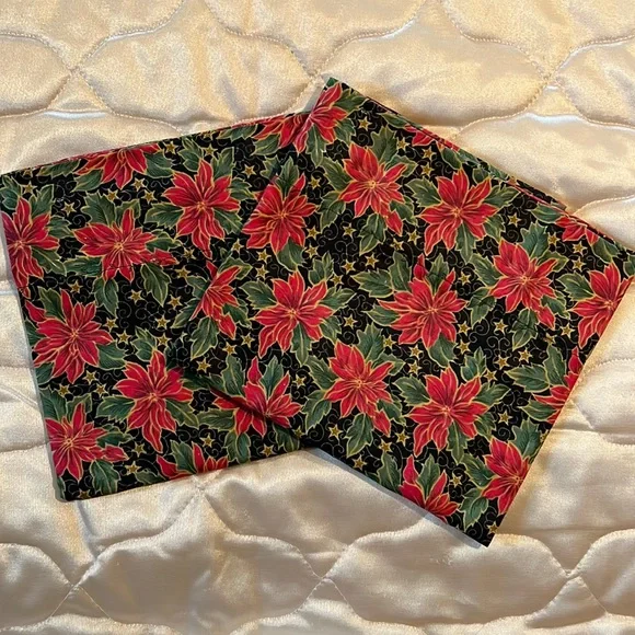 Handmade Christmas Poinsettia Standard size pr. pillow cases