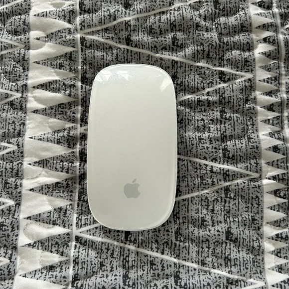 Apple Glossy White Mouse