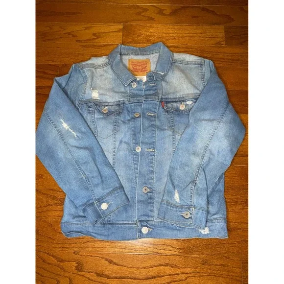 Levi's Light Wash‎ Distressed Denim Jacket Size Medium/10-12 Years
