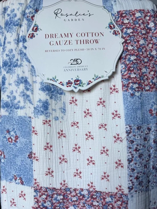 Envogue Cotton Gauze Throw Americana July Bows Floral Red blue quilt patchwork