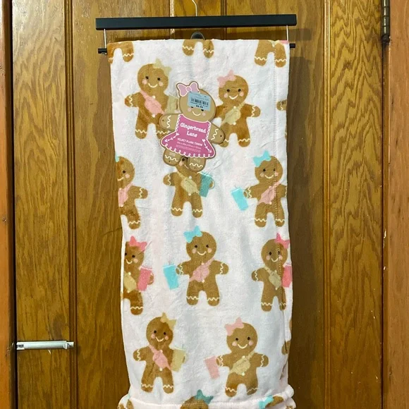 Gingerbread Girly Stanley and Crossbody Bag Printed Pink Velvet Plush Throw