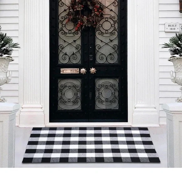 New Buffalo Plaid Rug 27.5x43 Black and White Front Porch Kitchen Entryway Patio