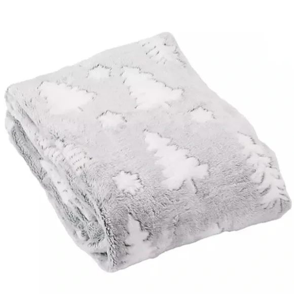 NWT- Velvet Plush Reversible-Gray & White Tree 🌲 Holiday Throw Blanket 50x60