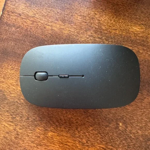 Logitech Bluetooth Computer Mouse – New & Fully Working