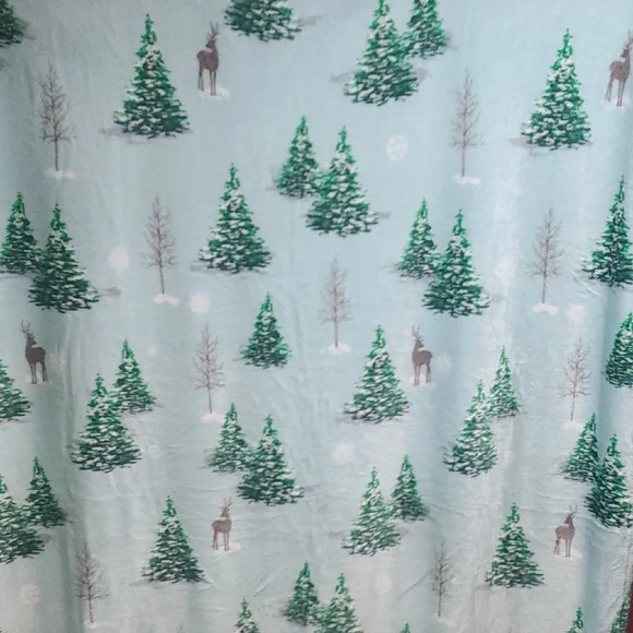 Videri Home Cozy Plush Throw W Christmas Tree Deer Snowflake 2 Sided Print NWT