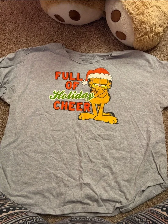 Garfield Full of Holiday Cheer Gray Graphic T-Shirt