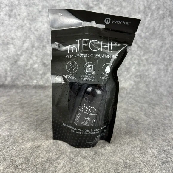 mWorks! mTech!‎ Electronic Cleaning Kit with Spray Bottle & Cloth