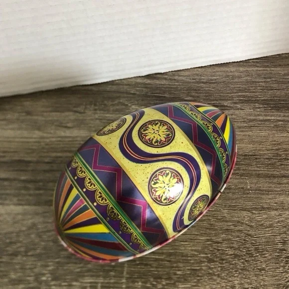 Vtg Colourful Decorative Fillable Metal Egg