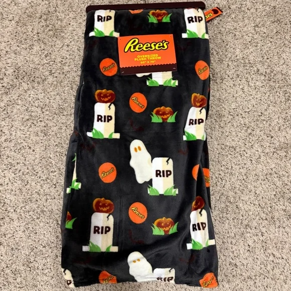 Viral 2024 Reese's Peanut Butter Cups Halloween Fleece 60x70” Blanket