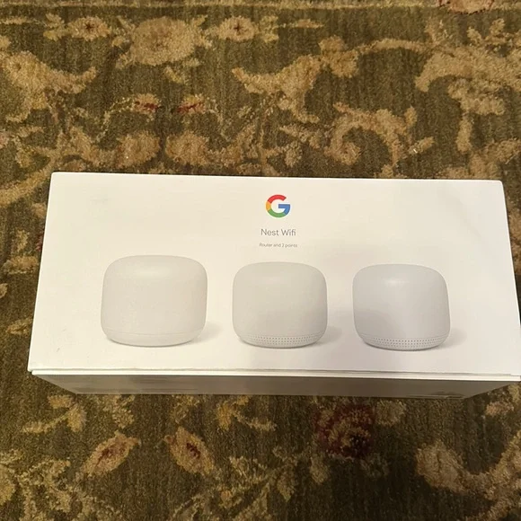 Google Nest Wifi- Router and 2 points