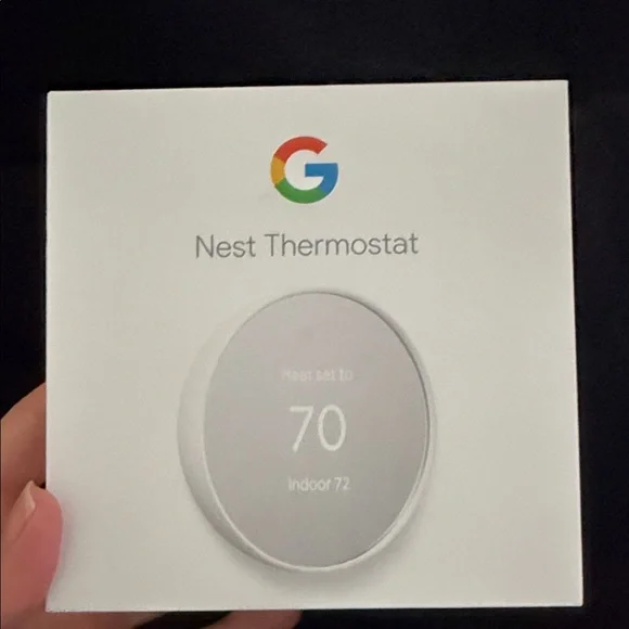 Google Nest Thermostat in Light Gray