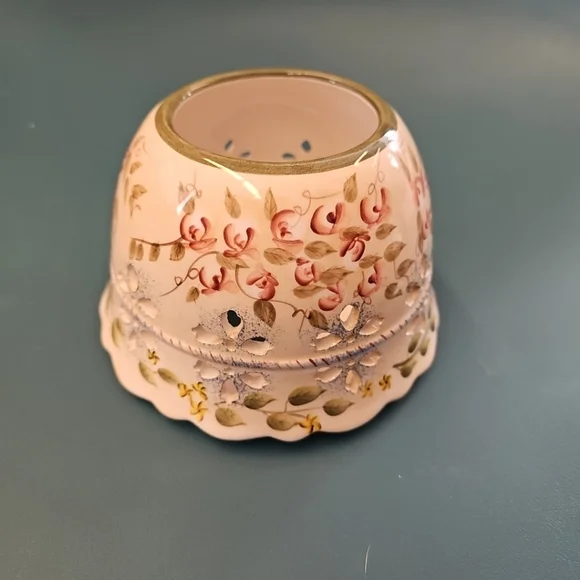 Retro Home Interiors Homco Retired Ceramic Floral Candle Shade Topper Cover