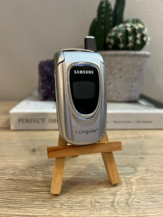 Samsung Cingular Flip Phone Silver Vintage Y2K Cell Phone AT&T Era Collectible