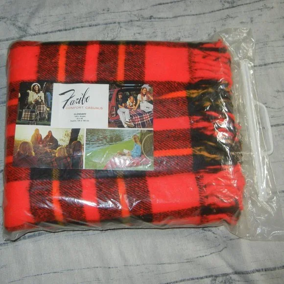 Faribo Red/Black Plaid Stadium Lap Throw Blanket 50
