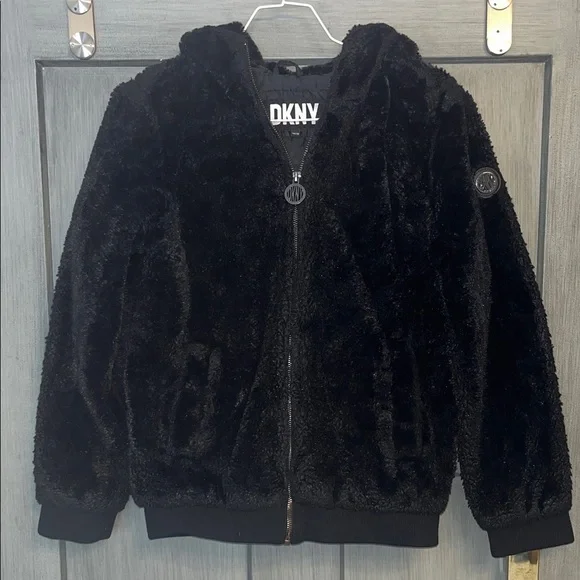 DKNY Black Fuzzy Girls Jacket size 14/16 Black Sherpa heavyweight