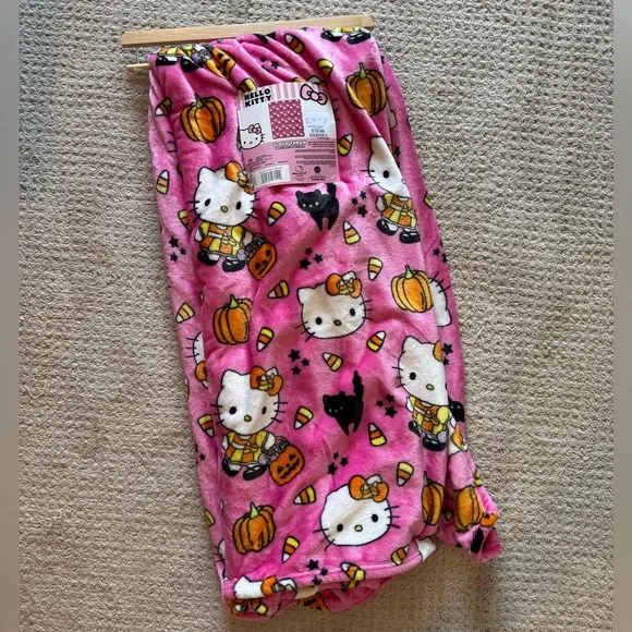 Hello Kitty Halloween Candy Corn Cloud Throw Blanket
