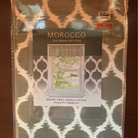 NWT Set of 2 Morocco Gray and White Print Valance with Lining