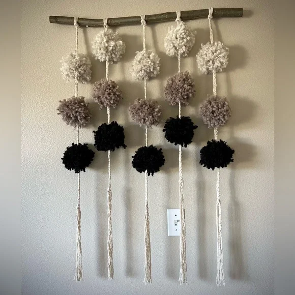 CITY NIGHTS | Bohemian pom-pom macrame wall hanging