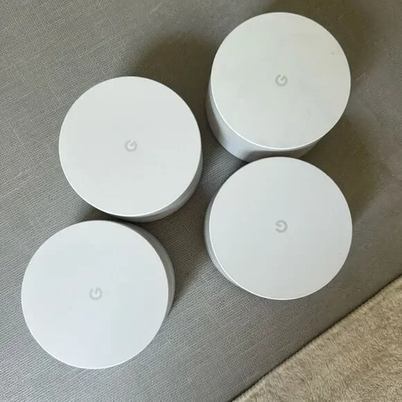 Google WiFi Route - White set of 4