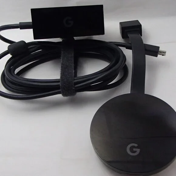 Google Chromecast Ultra 4K HDR TV streamer Black nc2-6a5-d Used