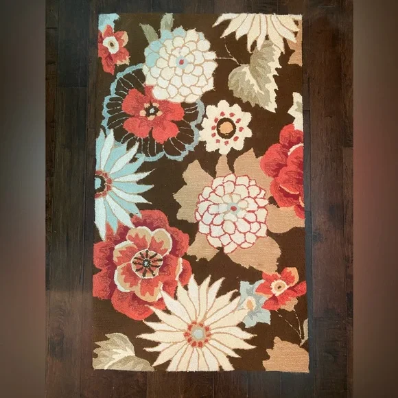 Floral Patterned Area Rug