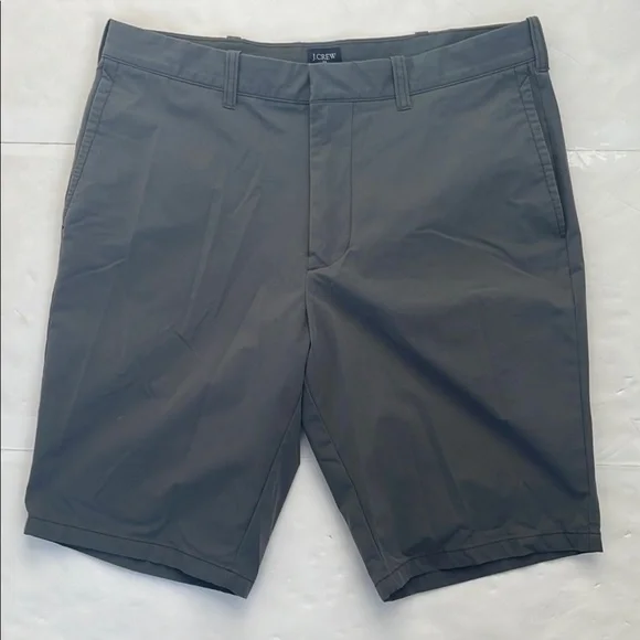 J. Crew Gray 11” Inseam Flat Front Shorts Size 33