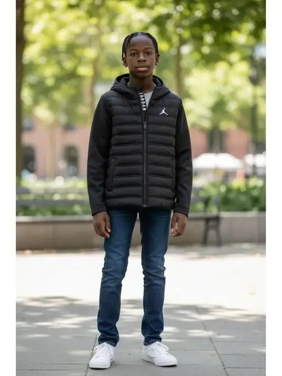 NWT Air Jordan Nike Boys Legend Black Hybrid Full Zip Jacket Youth Size Small