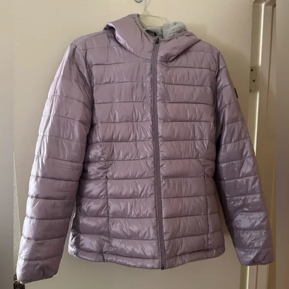 ANDREW MARC Childrens Luxury Lilac Reversible Puffer Coat. Faux Fur Lined Size M