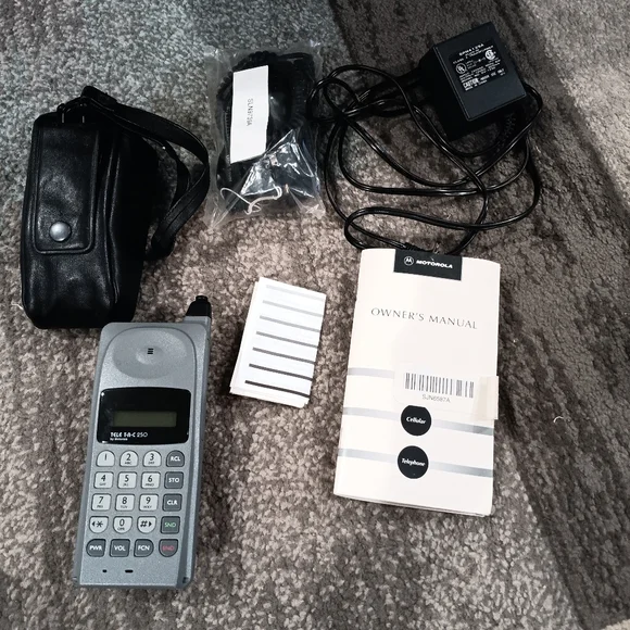 Motorola Classic Gray Cell Phone with Accessories