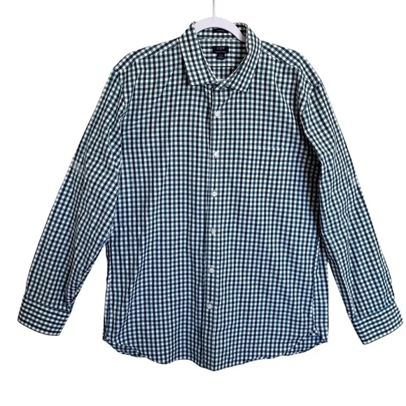 J. Crew Mens Green and White Gingham Button-Down Shirt