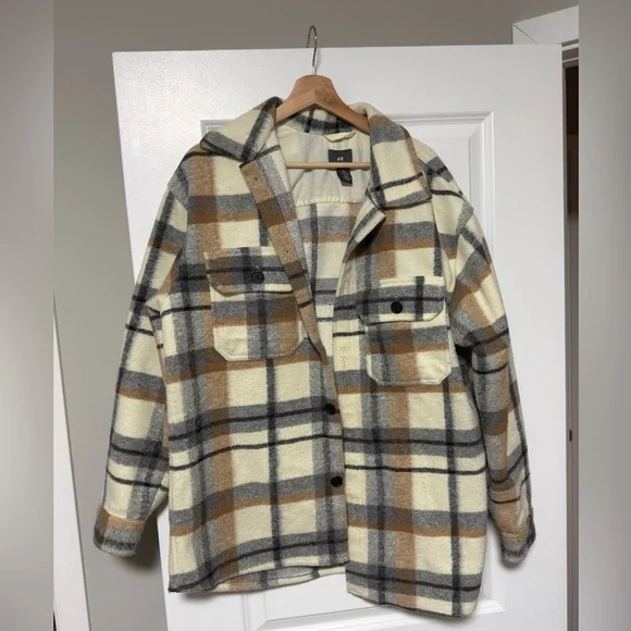 H&M Large Men’s Cream and Gray Checkered Jacket