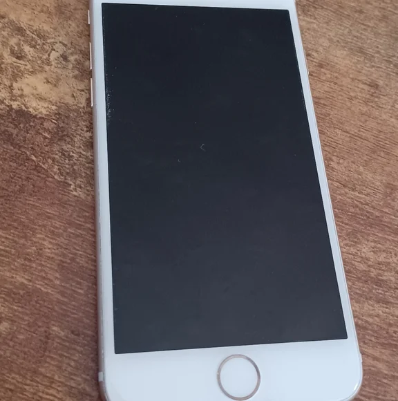 White/gold Iphone 6 Model A1549