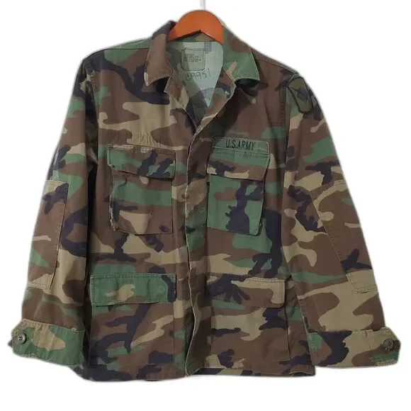 US Army Woodland Camouflage Combat Field Jacket Coat Medium Short '84 EUC