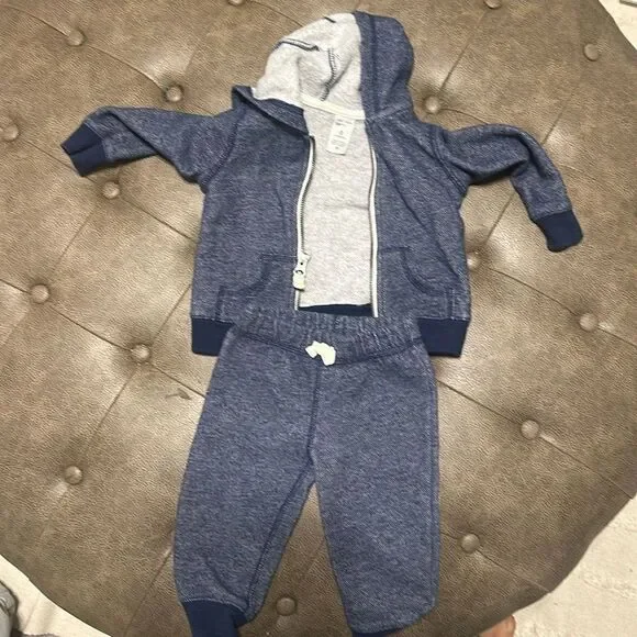 Carters outfit - 9 months