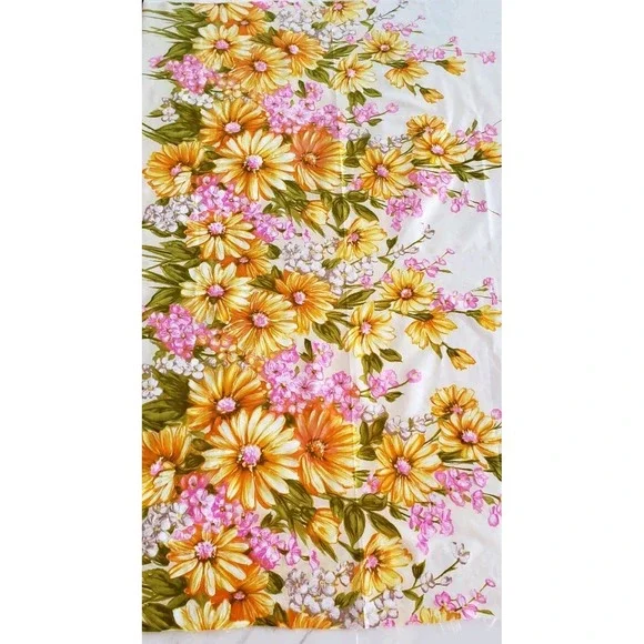 Vintage Flower Power Fabric 1.5 yds x 44w Yellow Daisies Pink Flowers