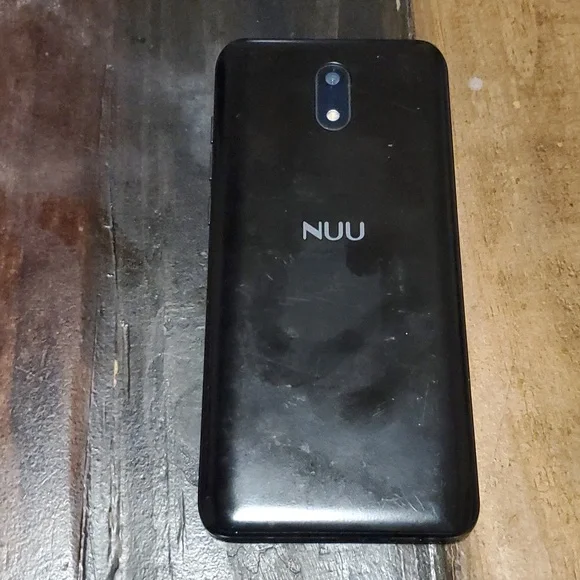NUU Smartphone Phone For Parts #A24