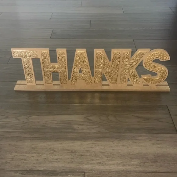 Fall/Thanksgiving gold metal & wood like material thanks plaque sign decoration