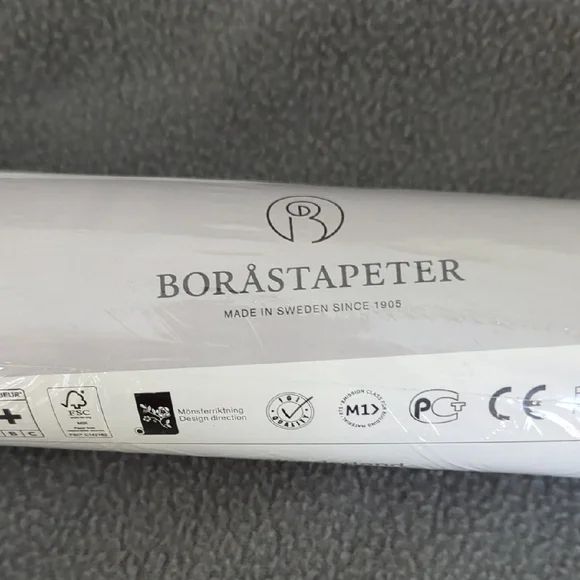 Borastapeter Wallpaper. Wonderland Ravdunge Pattern. One Roll