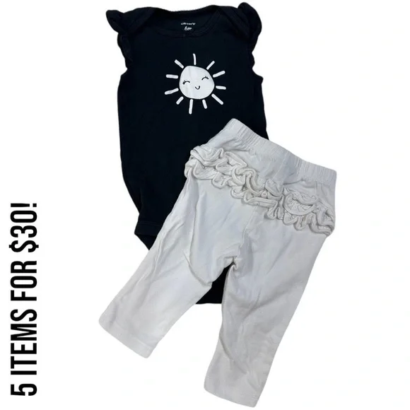 5/$30 Baby Girl 6 Months Matching Outfit​