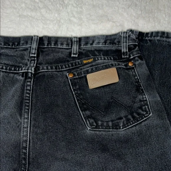 Men’s Wrangler Black Bootcut Jeans Classic‎ Style