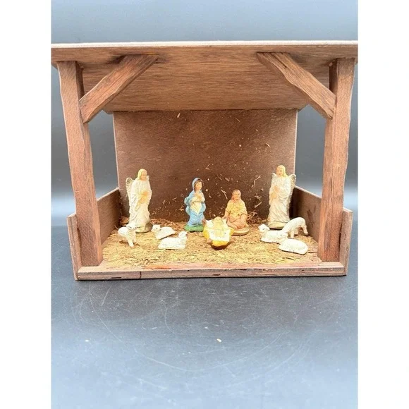 Vintage Christmas Nativity Figures and Stable Scene