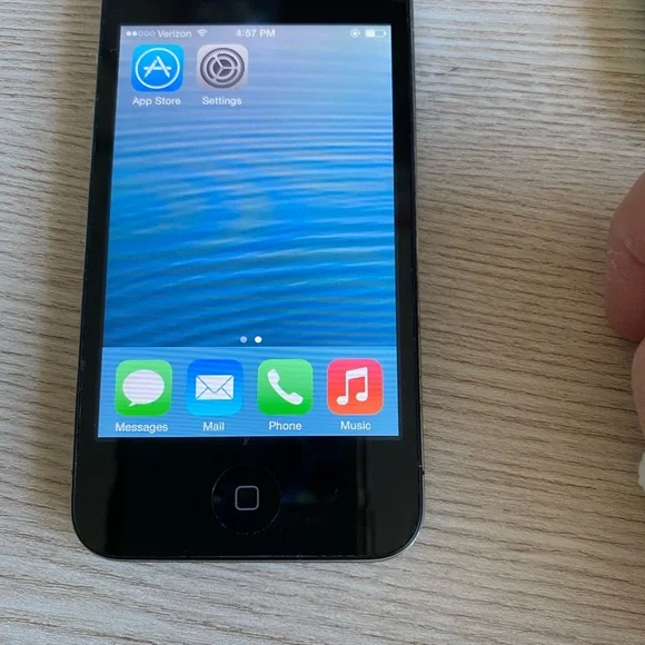 iPhone 4 - Black - Verizon