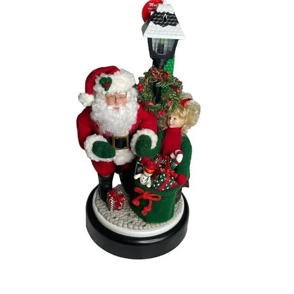 Vintage 1993 Holiday Creations Musical Santa Lamp Post Scene Christmas Decor